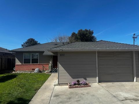 Photo of 200 Line Street, Hollister, CA 95023 (MLS # ML82037971)