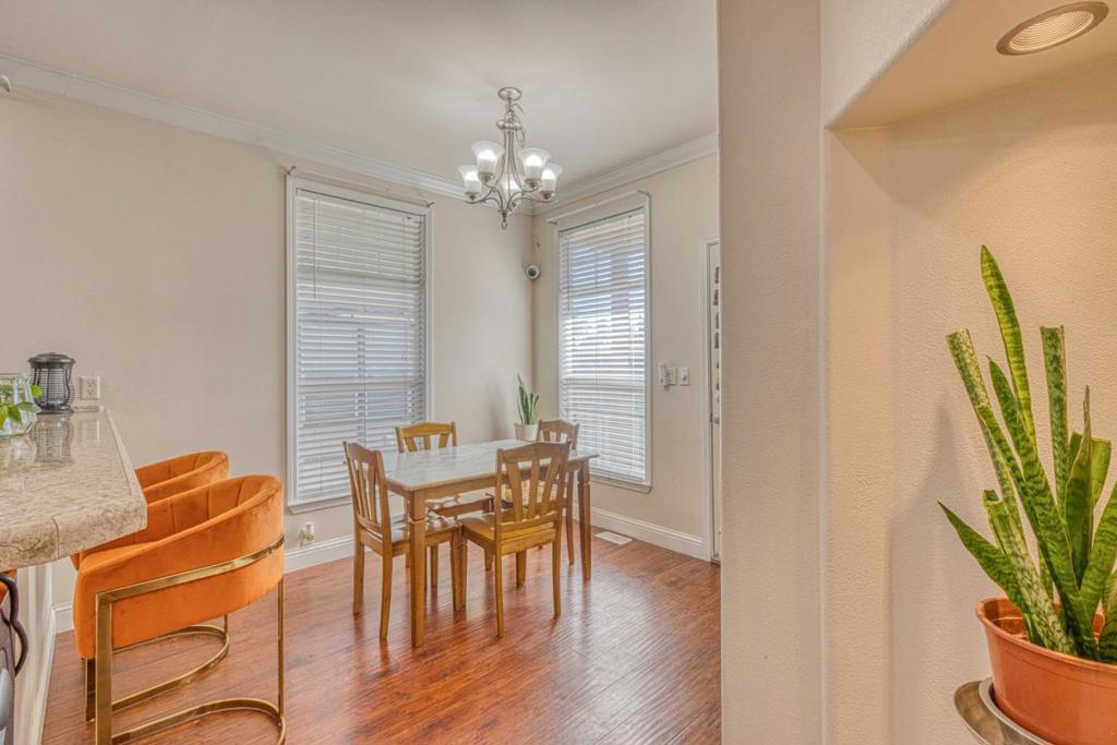 2135 Little Orchard 78