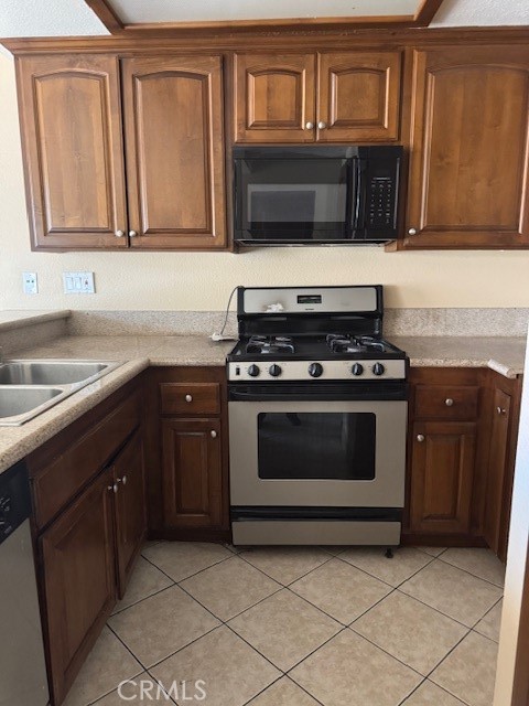 Corona - Residential Lease