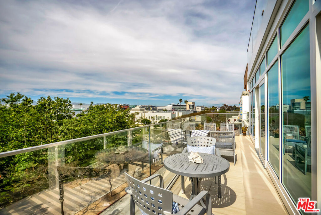 1705 Ocean Ave 508