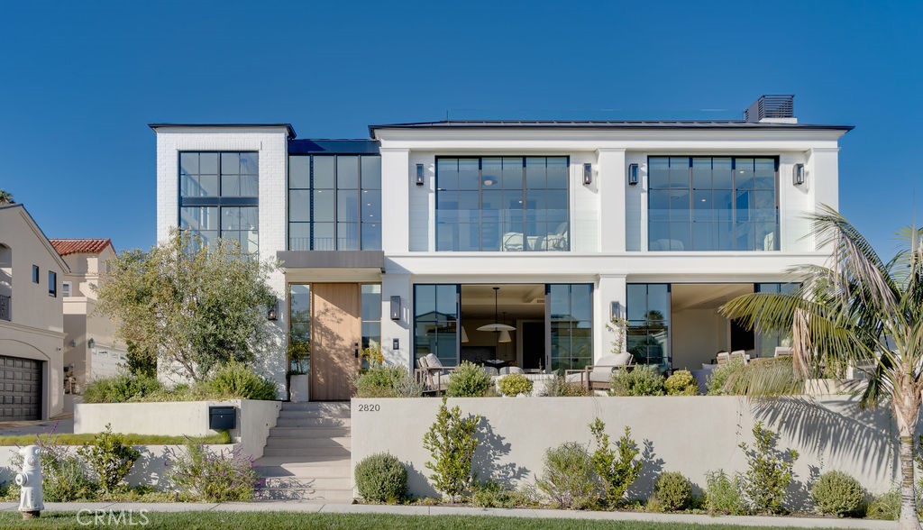2820 Bayview