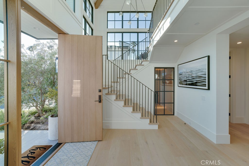 2820 Bayview