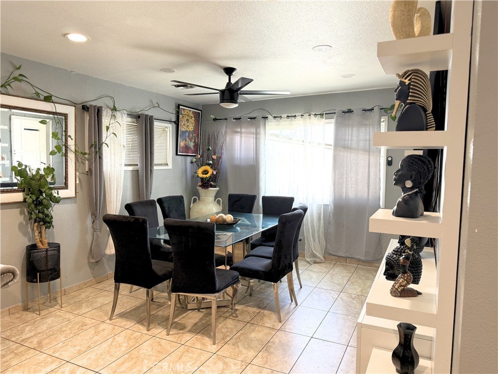 1235 W Ivesbrook