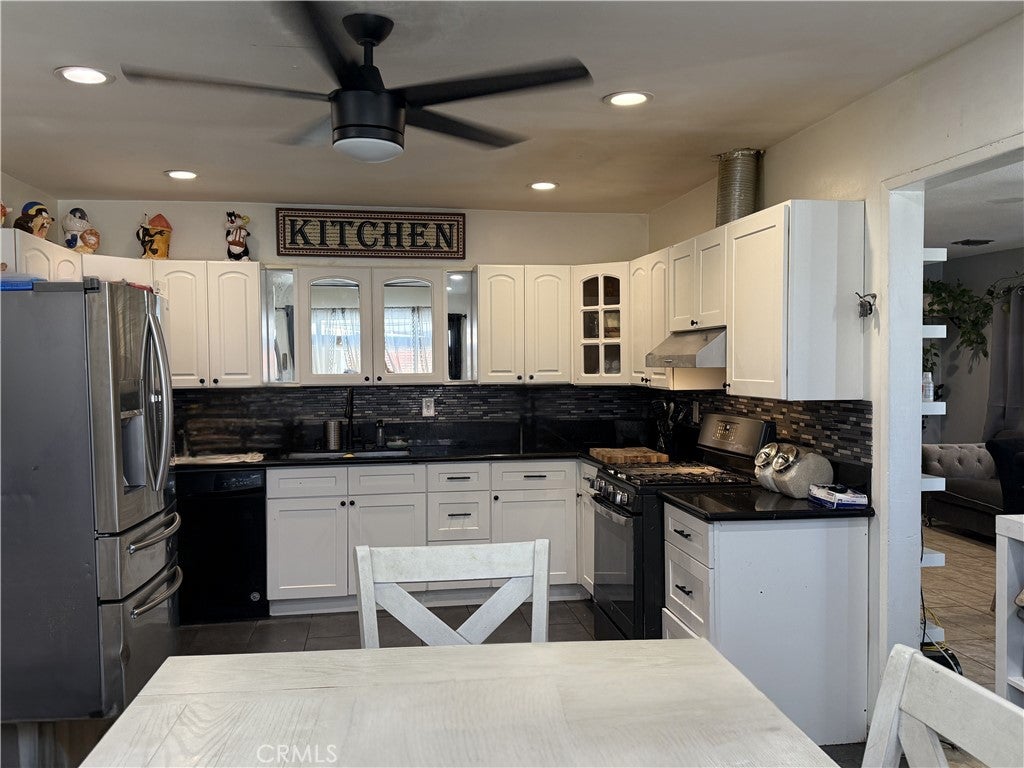 1235 W Ivesbrook