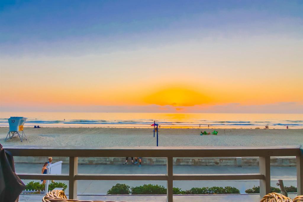 Mission Beach - Residential Income