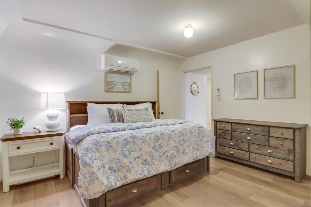 Mission Beach - Residential Income