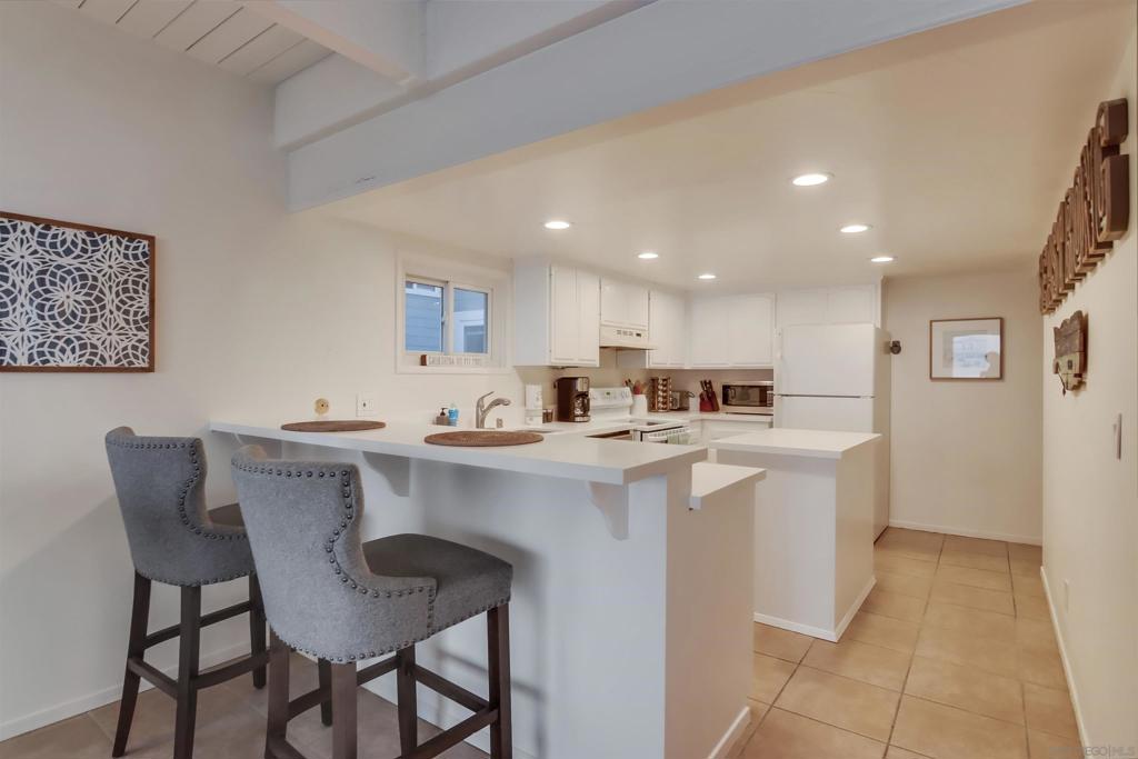 Mission Beach - Residential Income