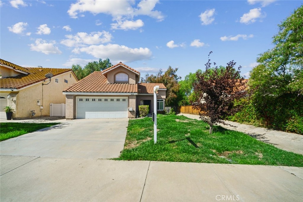Welcome to this beautiful 2-story home located in the heart of Temecula. Featuring 3 bedrooms, 2.5 bathrooms, and 1487 sq ft of comfortable living space, this well-maintained home offers both style and function. Enjoy the airy feel of high ceilings, a bright open kitchen with plenty of counter space, and a dedicated dining area perfect for gatherings. The spacious bedrooms provide a peaceful retreat, while the inviting living areas create the perfect space for relaxing or entertaining. A 2-car garage adds convenience and extra storage. Situated near Old Town Temecula, popular golf courses, shopping centers, restaurants, and award-winning wineries, this home offers easy access to everything the area has to offer. Located within the highly rated Temecula Valley Unified School District.