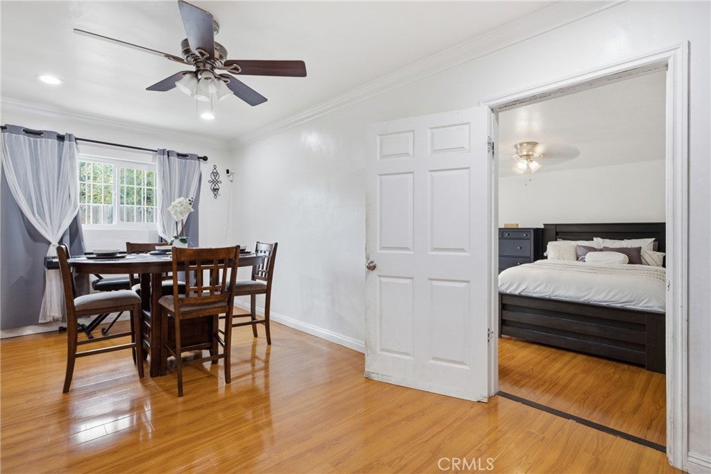156 E 49th