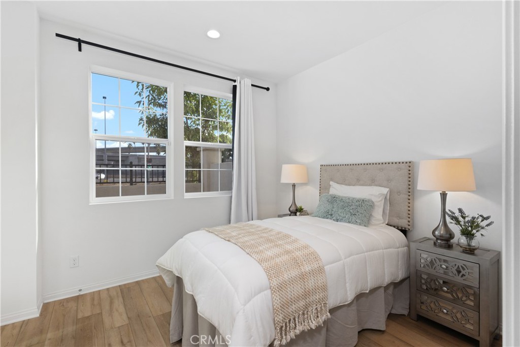 Magnolia Square - Residential