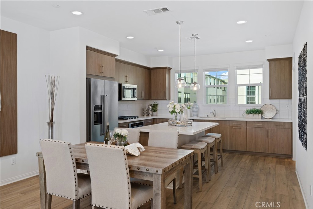 Magnolia Square - Residential