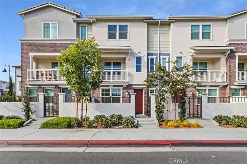 Magnolia Square - Residential