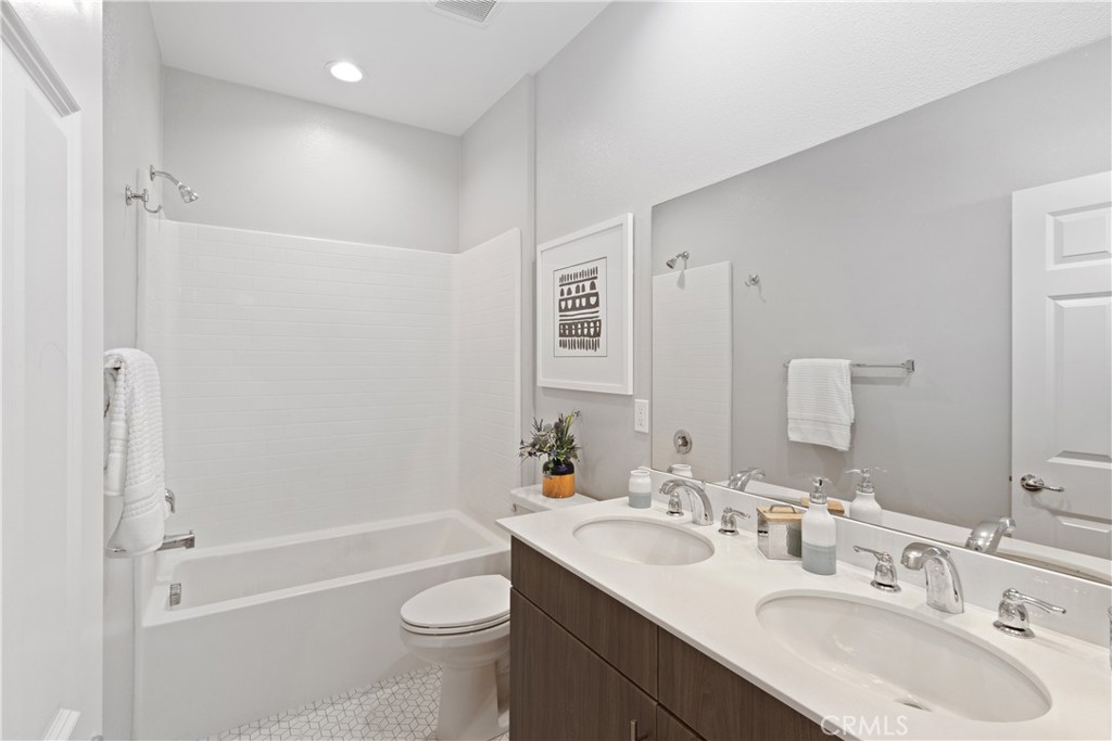 Magnolia Square - Residential