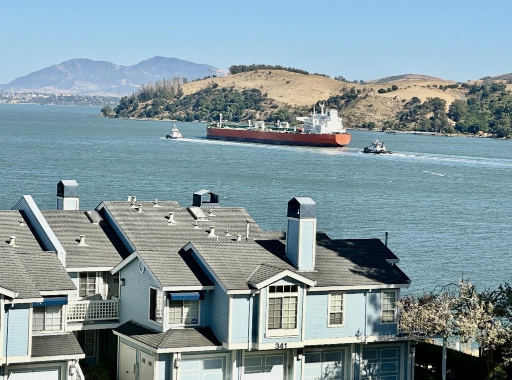 QUIET HARBOR - Residential