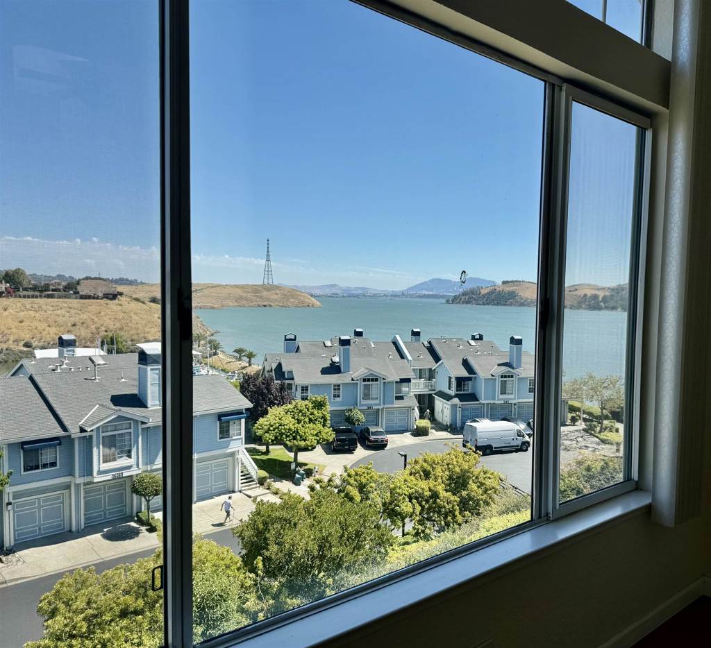 QUIET HARBOR - Residential