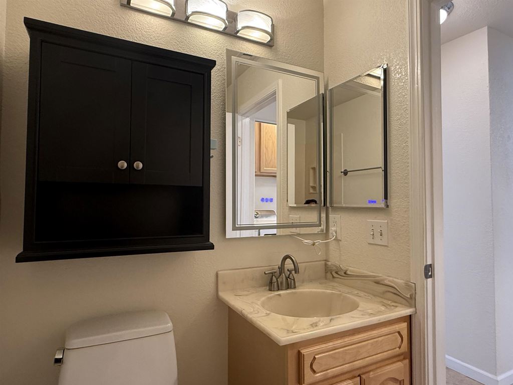 QUIET HARBOR - Residential