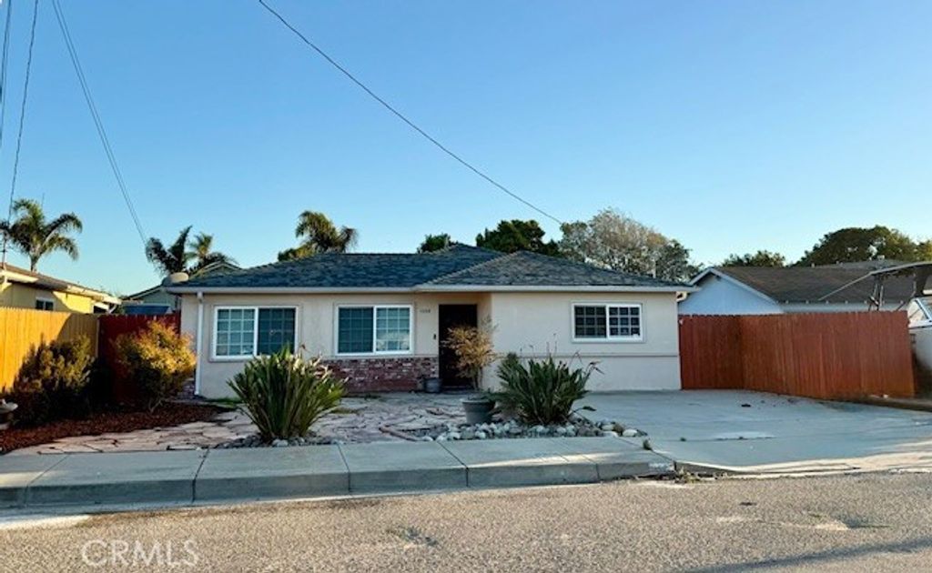 Photo of 1508 Nice Avenue Ave, Grover Beach, CA 93433 (MLS # PI25210961)