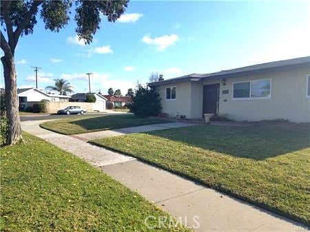 Photo of 6158 E Pageantry Street, Long Beach, CA 90808 (MLS # PW26140000)