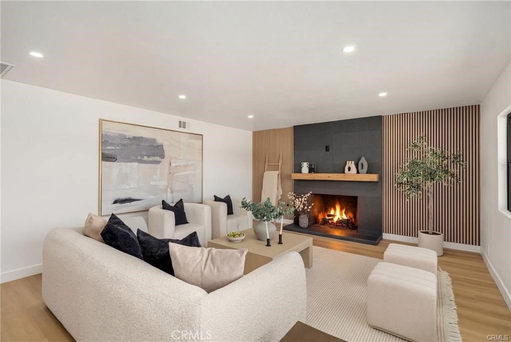 4840 Sunnybrook Avenue