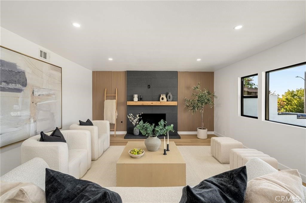 4840 Sunnybrook Avenue