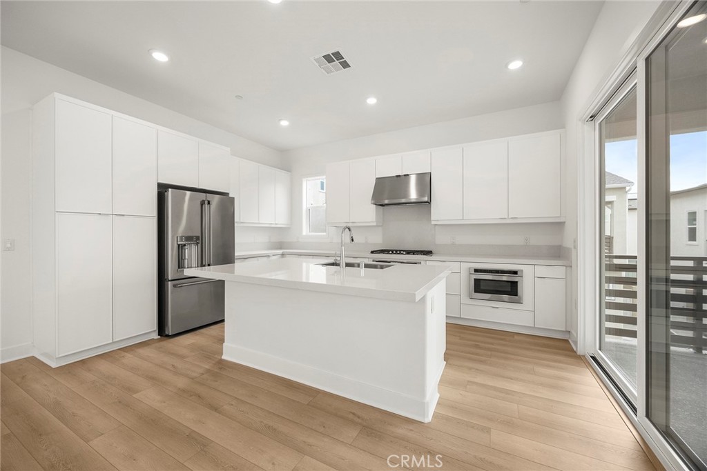 Aluna - Residential Lease