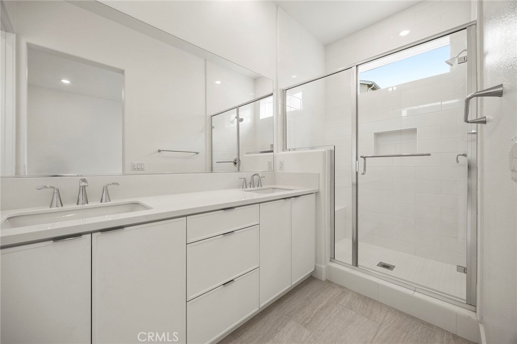 Aluna - Residential Lease