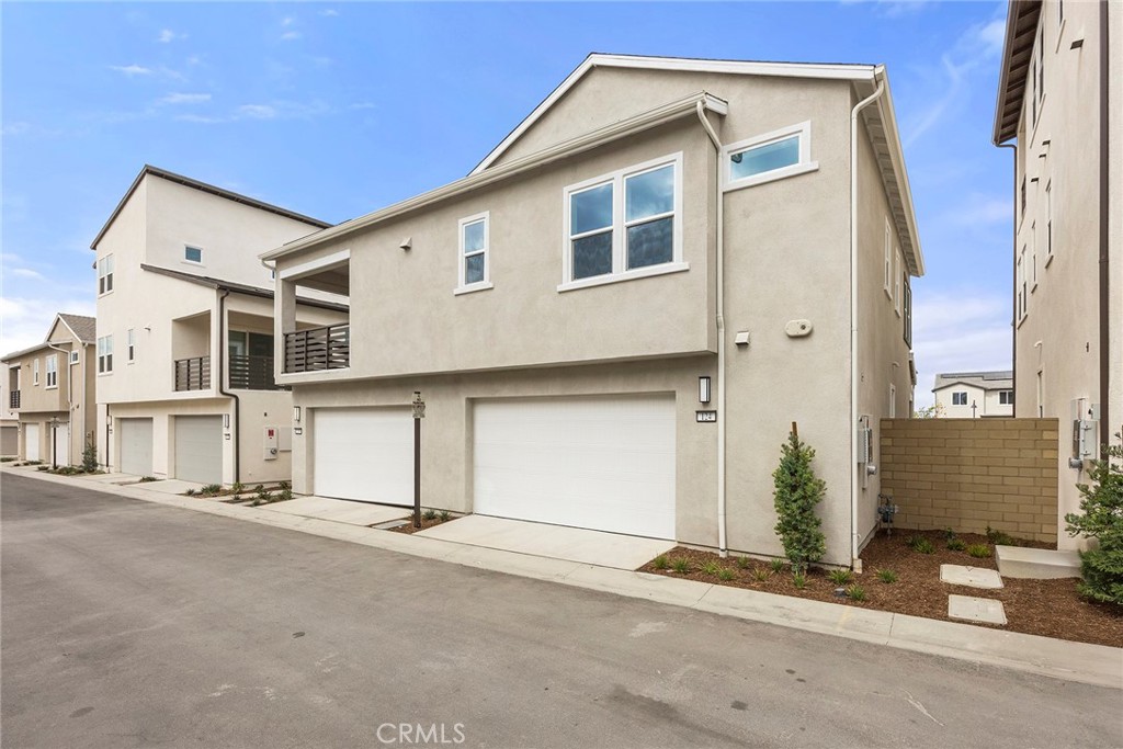 Aluna - Residential Lease