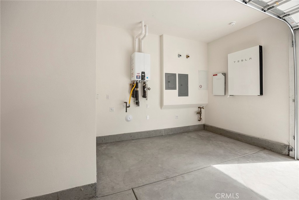 Aluna - Residential Lease