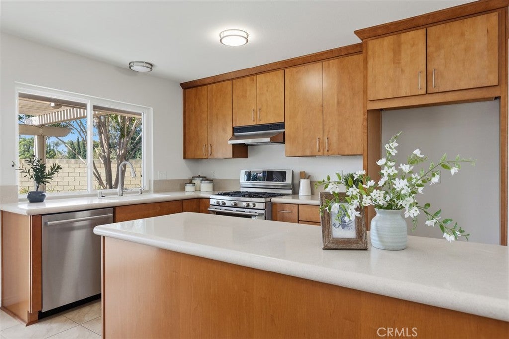 4932 Gainsport, Irvine CA 92604 - Photo 13