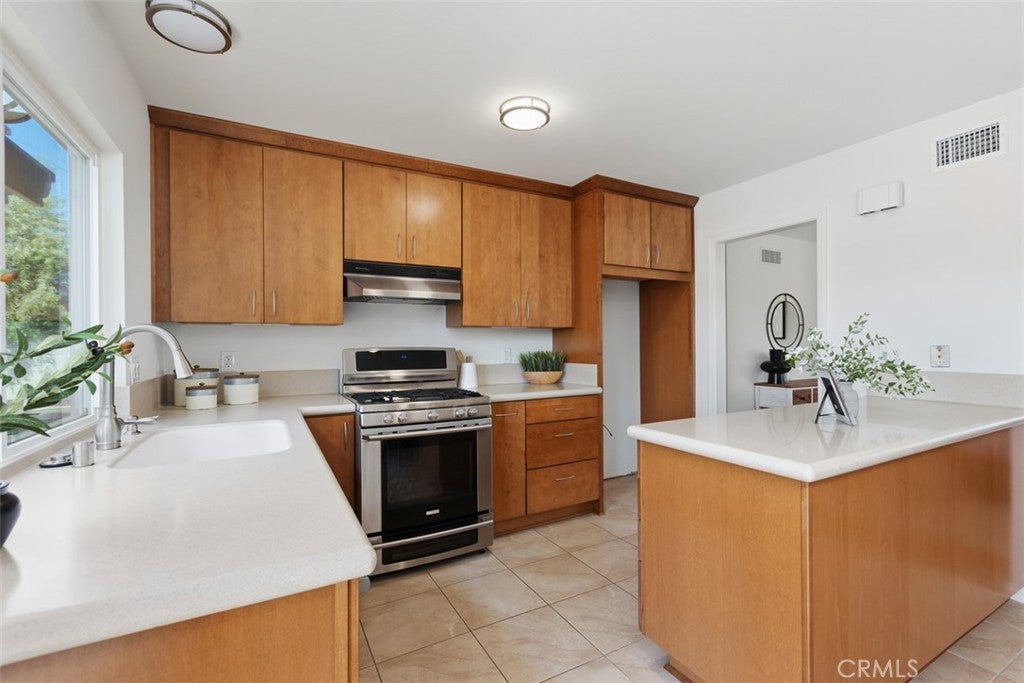 4932 Gainsport, Irvine CA 92604 - Photo 11