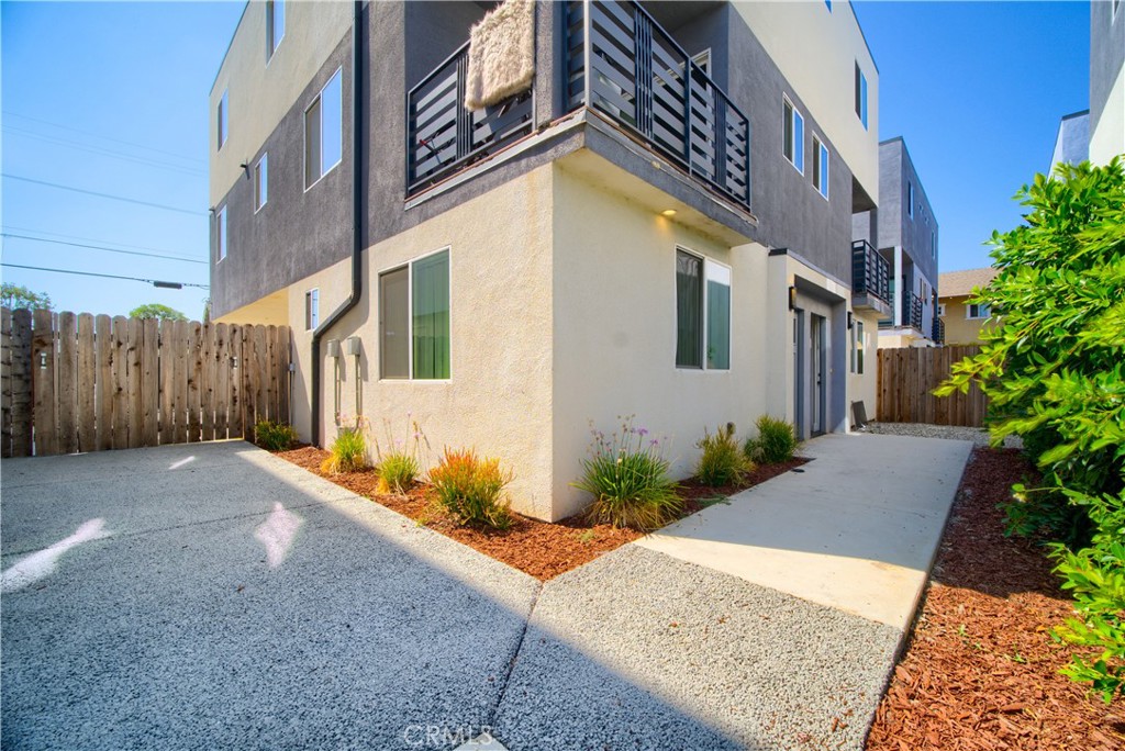 Properties 2 1425 S New Hampshire Avenue