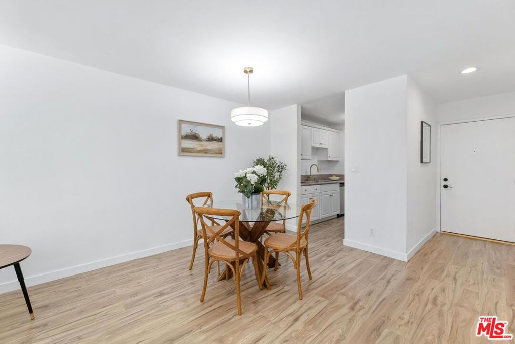 20134 Leadwell Street 217