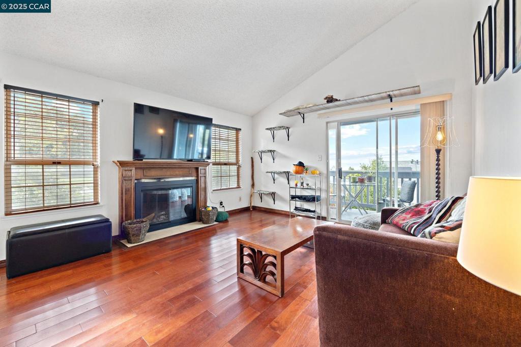 PRIMROSE TERRACE - Residential