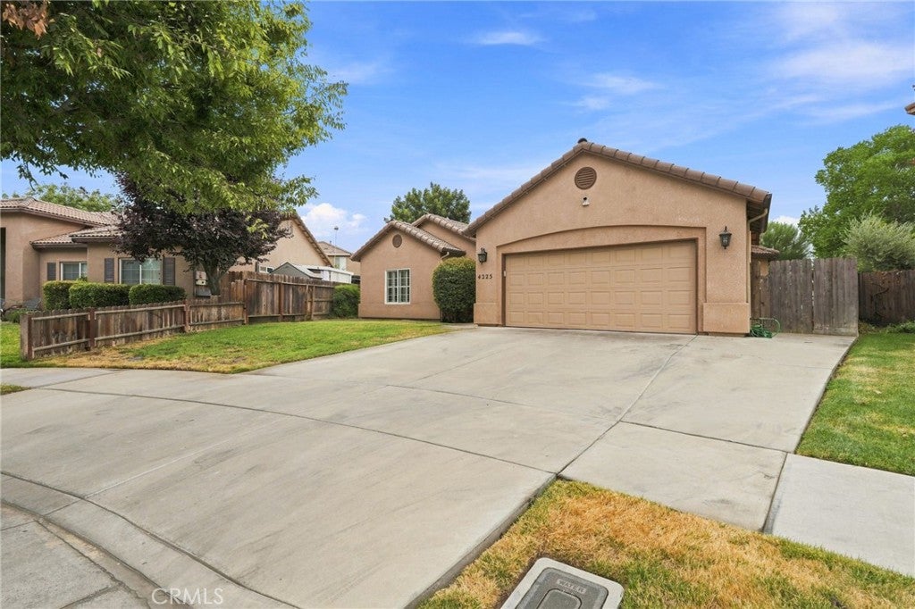 4225 W Ceres Court
