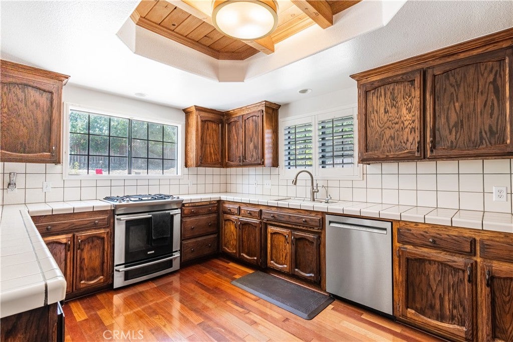 411 Peachtree Lane