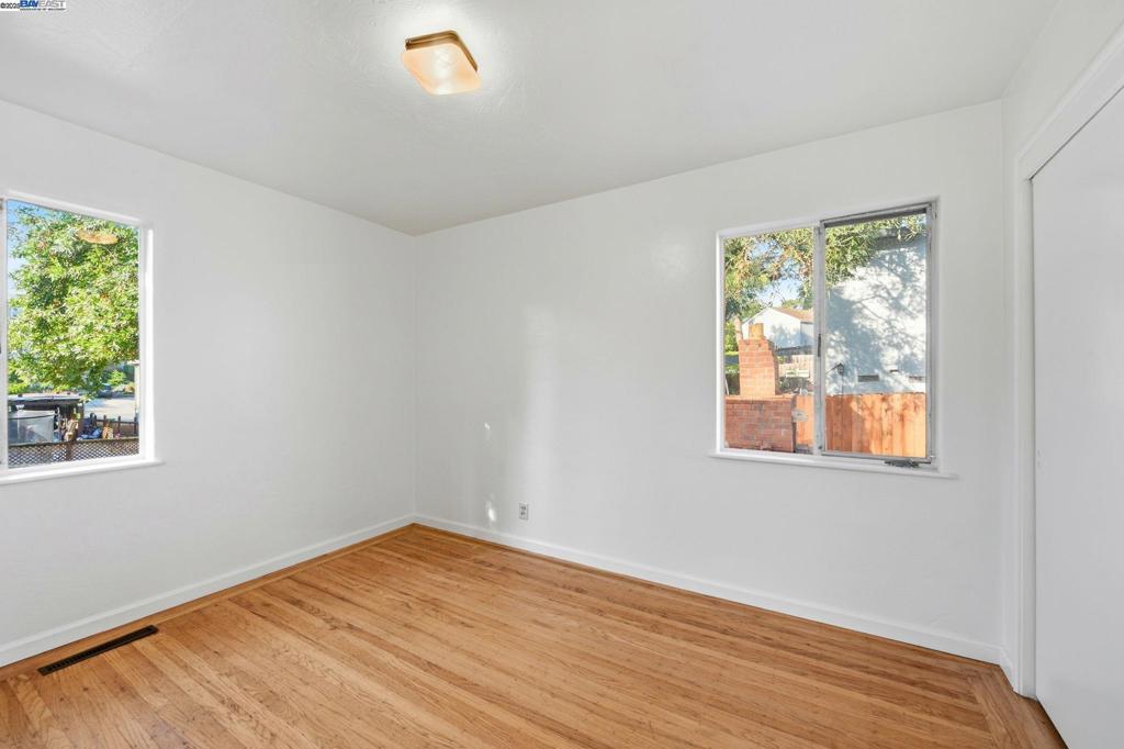 FAIRVIEW - Residential