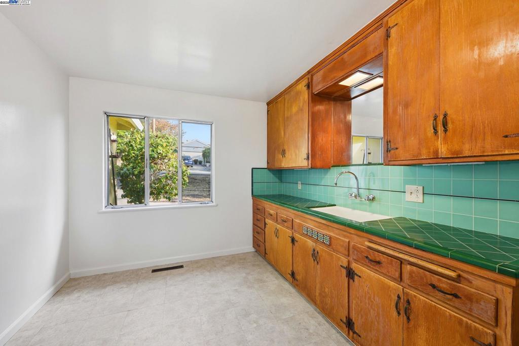 FAIRVIEW - Residential