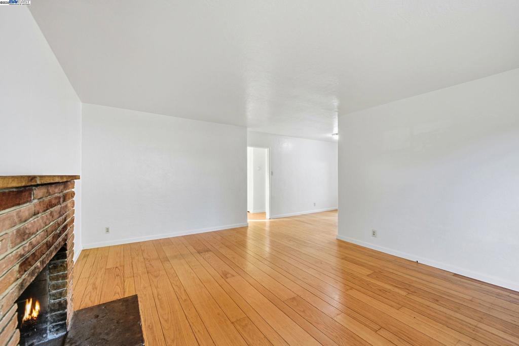 FAIRVIEW - Residential