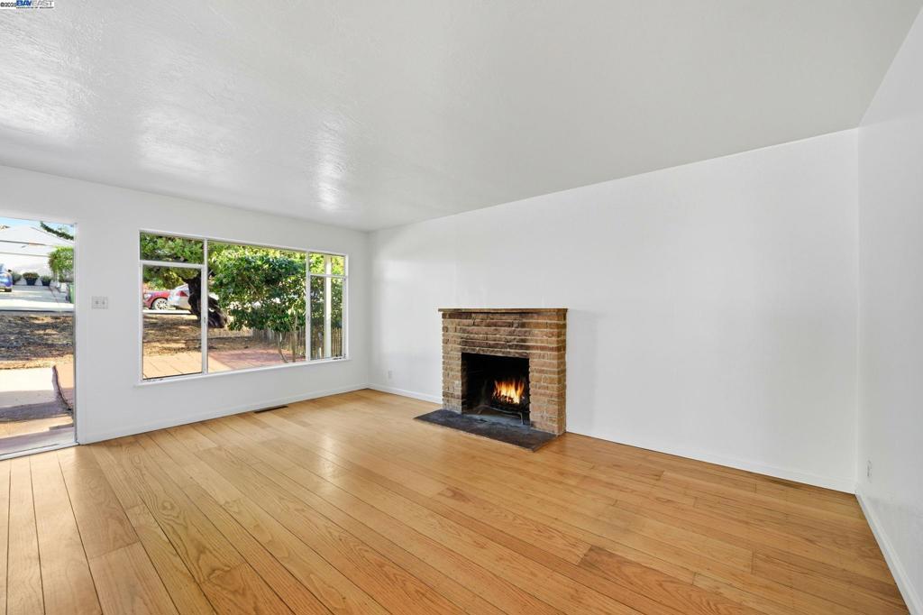 FAIRVIEW - Residential