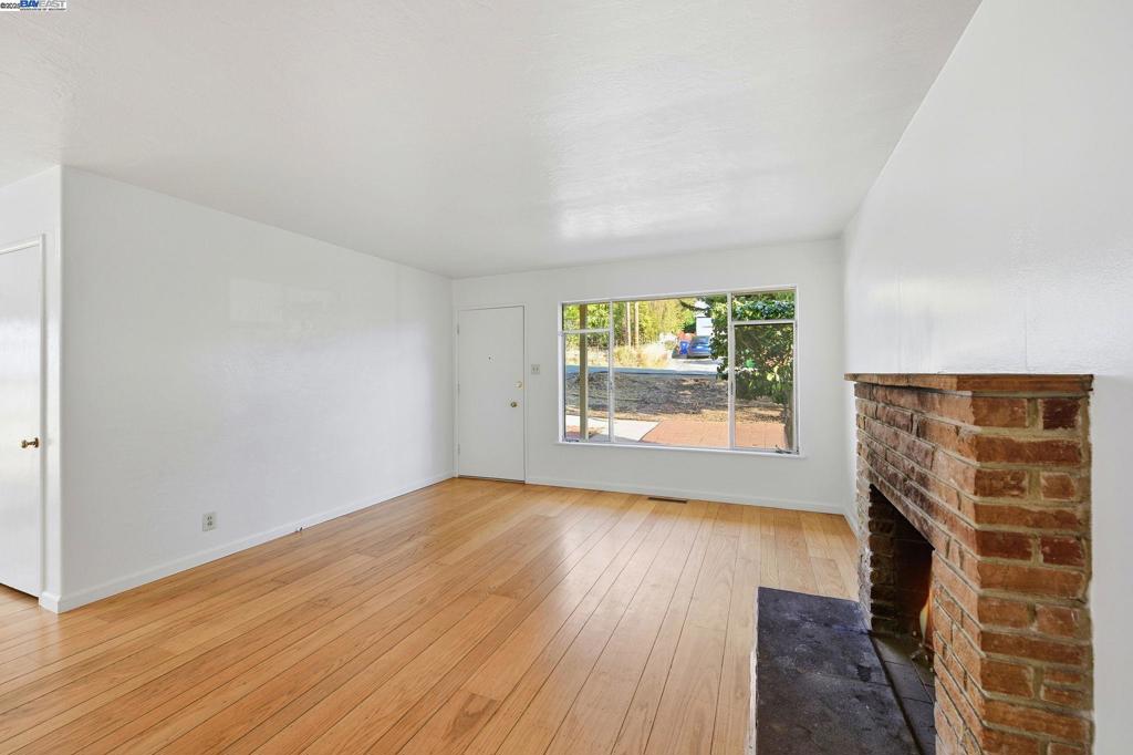 FAIRVIEW - Residential