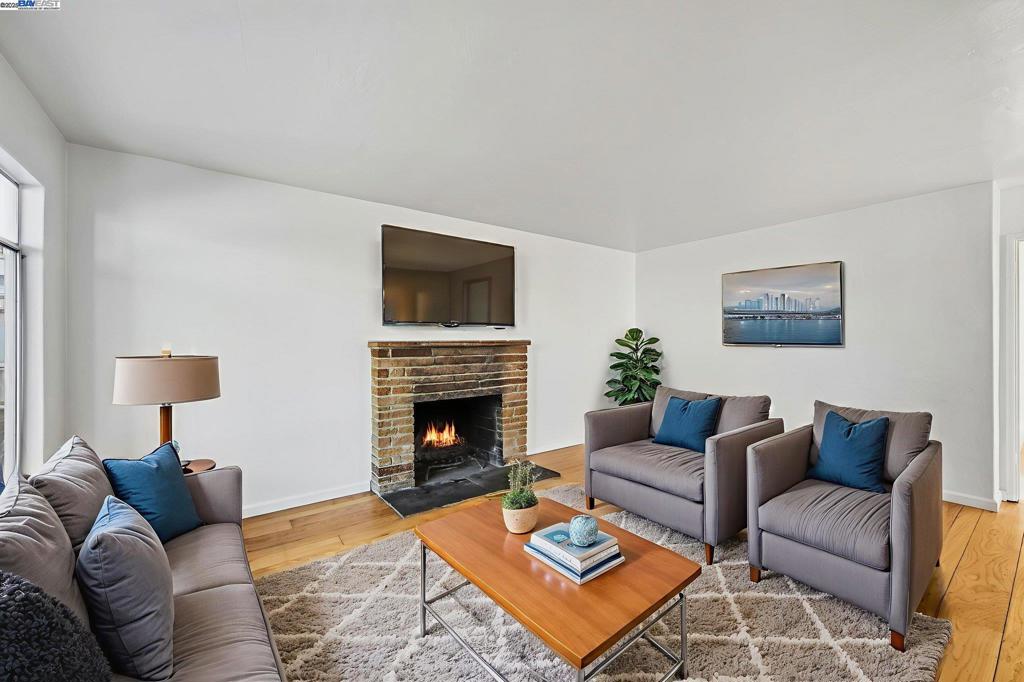 FAIRVIEW - Residential