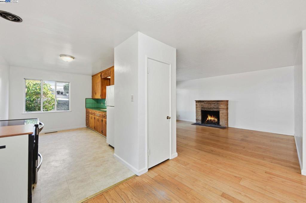 FAIRVIEW - Residential