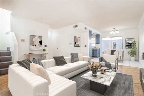 Photo of 8800 Burnet #8, North Hills, CA 91343 (MLS # SR26006063)