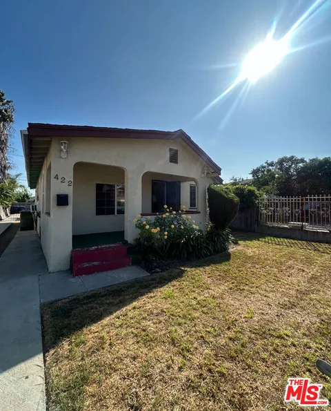 422 E Colden Avenue, Los Angeles, CA 90003 - MLS#: 25581521