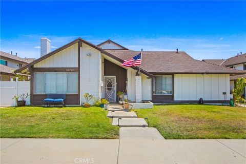 18702 Demion Lane Huntington Beach CA 92646