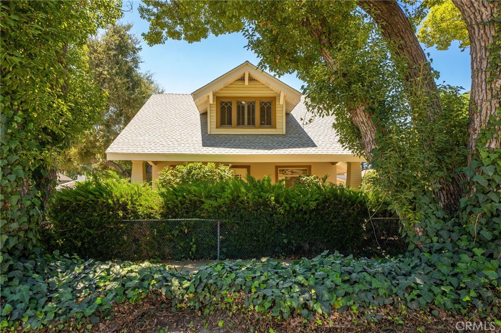 2382 Bonita Avenue