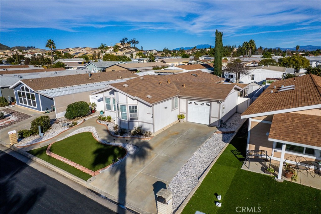 38094 Calle Amigable