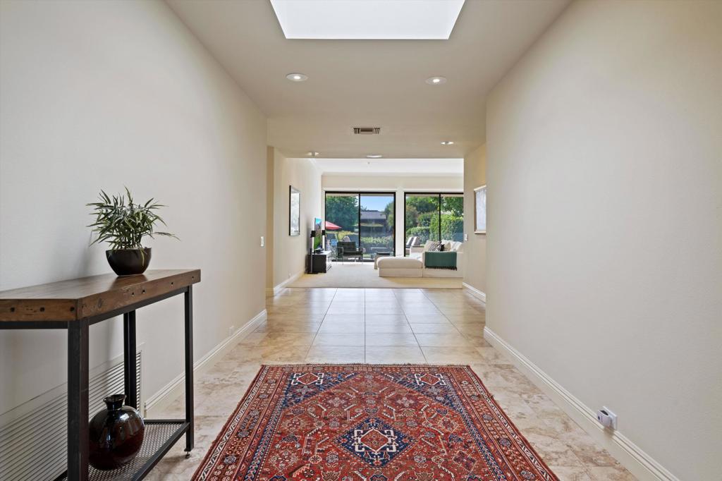 7 Creekside Drive