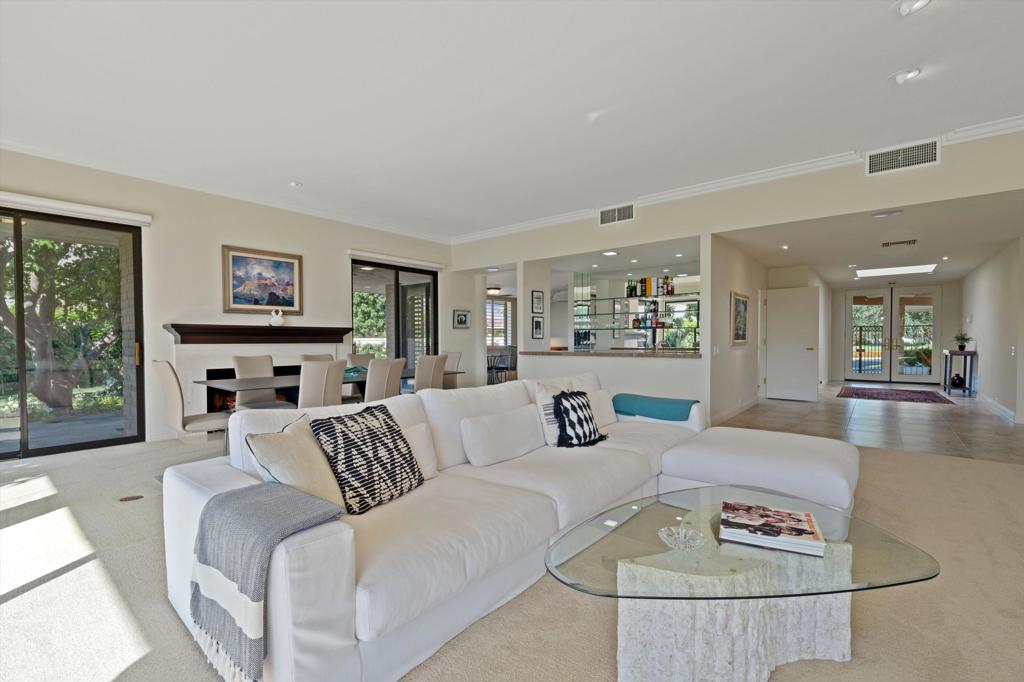 7 Creekside Drive