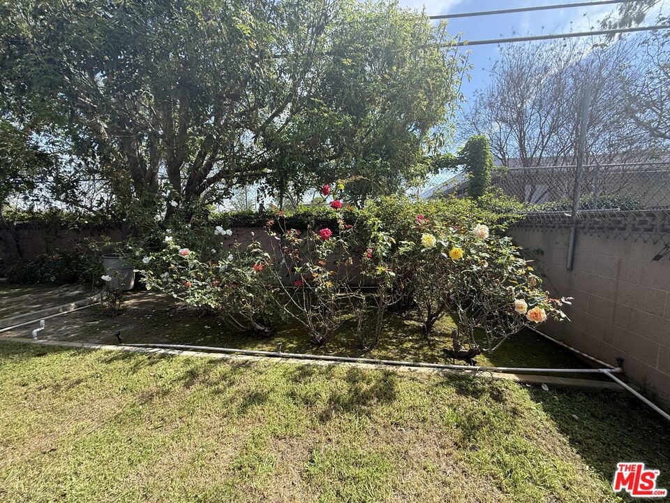 709 S Diamond Street